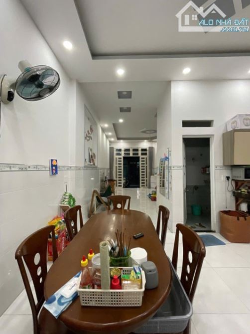 HẺM Ô TÔ - SÁT MẶT TIỀN, NGUYỄN VĂN TẠO, LONG THỚI, NHÀ BÈ, 3 TẦNG, 93.0M2, 4.5 TỶ - 4