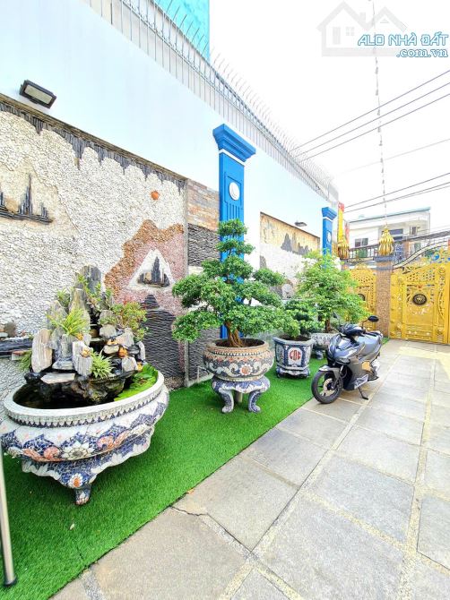 Bán Biệt thự 5 lầu mái Thái MTKD Spa Nguyễn Văn Khối 7m 266m2 có hầm, hồ bơi chỉ 22.5 tỷ - 4