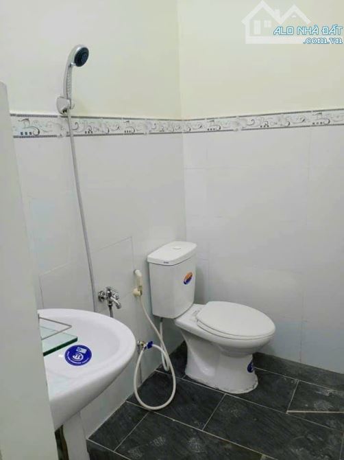 ✅ NHÀ CẤP 4 - DT: 78m2 KẾ LÃ XUÂN OAI🔥4 TỶ 200 ĐANG CÓ DÒNG TIỀN THUÊ TỐT✅ - 4