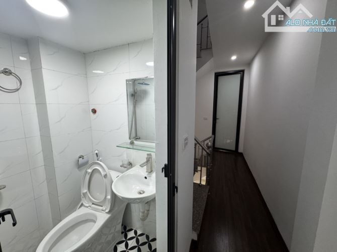 Bán nhà Kim Quan Thượng- ô tô đỗ cổng, nhà rộng- Chẵn 6 tỷ - 4