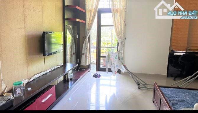 SÁT CHỢ MỸ AN & PHỐ AN THƯỢNG 4 tầng DƯƠNG THỊ XUÂN QUÝ hướng ĐÔNG - 5