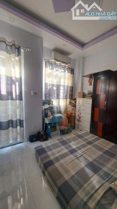 NHÀ GIÁO VIÊN, BÁN ĐI MỸ- HẺM 10m, KHU BÀU CÁT 2 - 5 TẦNG 54m2 (4.2x13) - 10TỶ - 5
