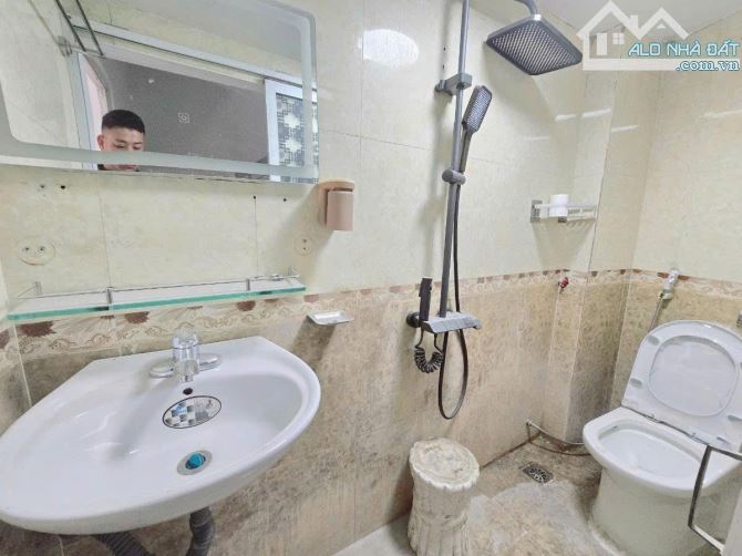 CHỈ 7 TỶ 300 TRIỆU - NÚI TRÚC - BA ĐÌNH - 6T - NGÕ THÔNG Ô TÔ TRÁNH - KINH DOANH SẦM UẤT - 5