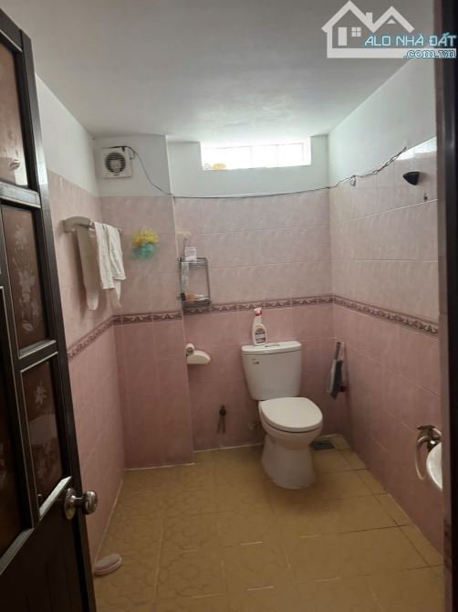 Bán nhà MT Lê Đức Thọ phường 13 DT:4,2x22 3 lầu 4pn, giá : 10,2 tỷ TL - 5