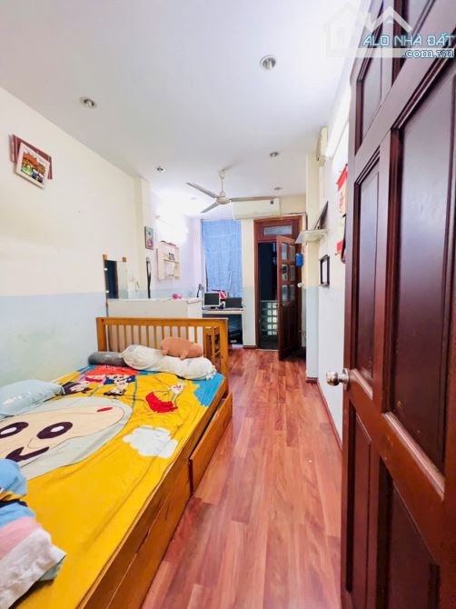 Nhà Quânj3-4 Tầng hẻm thông thoáng gần m Tiền giá chỉ nhỉnh 5ty t luomg💖 - 5