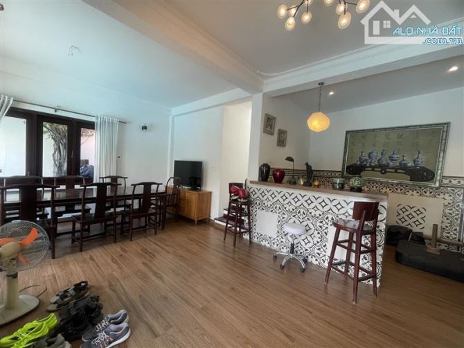 BIỆT THỰ 320M2, KHU VIP DƯƠNG QUẢNG HÀM, NỘI THẤT XỊN SÒ, CHỈ 34 TỶ TL - 5