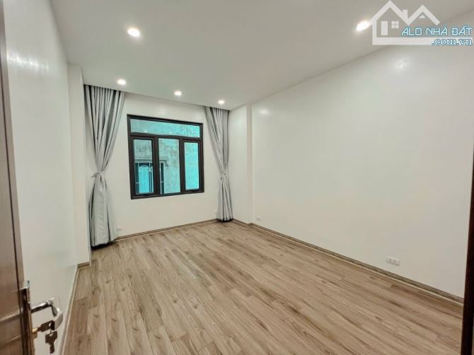 NHÀ MỚI NGỌC KHÁNH BA ĐÌNH 9TỶ 30M 5T MT 3.5M NGÕ RỘNG NHÀ MỚI TẶNG FULL NỘI THẤT SỊN SÒ - 5