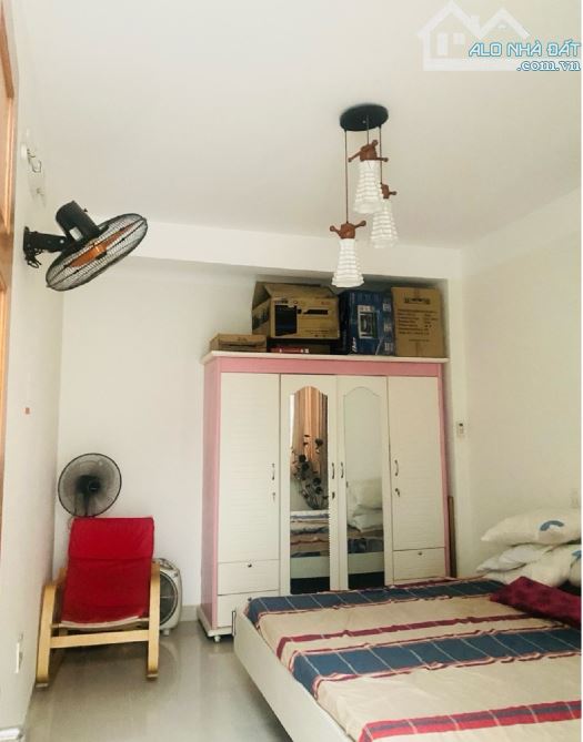 Nhà 4 Tầng – Cực đẹp – Mặt tiền Phan Đăng Lưu – Vị Trí Kinh Doanh – 100m2 – Giá 1x tỷ - 7
