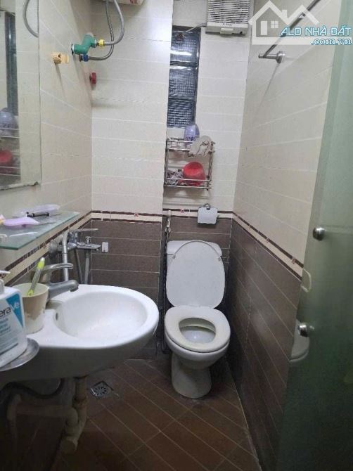 BÁN NHÀ P TRẦN HỮU TƯỚC DT 30M, 6T, 8 TỶ . - 5