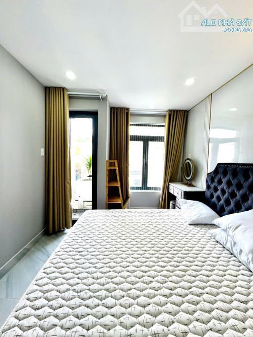 Nhà đẹp bán gấp ở gần đường Phan Huy Ích và Quang Trung, 46m2, 5 tầng, chỉ 5.5 đồng - 5