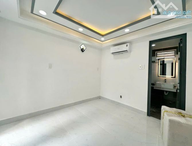 BÁN NHÀ FULL NỘI THẤT GẦN HXH ĐOÀN THỊ ĐIỂM - PN - NGANG KHỦNG 8.6M 4 TẦNG. CHỈ 8.6 TTR - 6