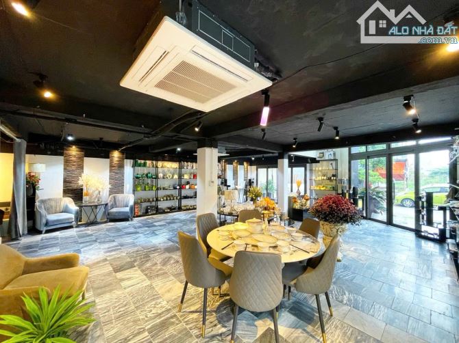 Toà nhà 7 tầng tuyến 2 Bùi Viện gần VINMEC - 110m2 ngang 8.5m - Lô 3 mặt thoáng - 6