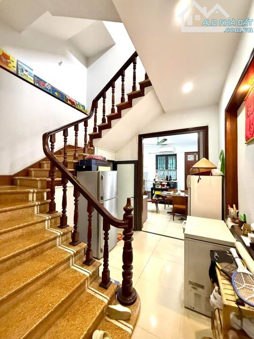 CẦN BÁN NHÀ ĐẸP TRUONG DINH PHAN LO OTO VÀO NHÀ 2MẶT NGÕ 65M4T 18,5 TỶ - 6