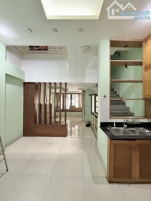 TL CChủ-Mặt Tiền Hiếm Khu VIP Phan Xích Long- 4,5 x 11 - 5 Tầng Có Hầm- 5PN Rộng-Nhỉnh 17T - 6