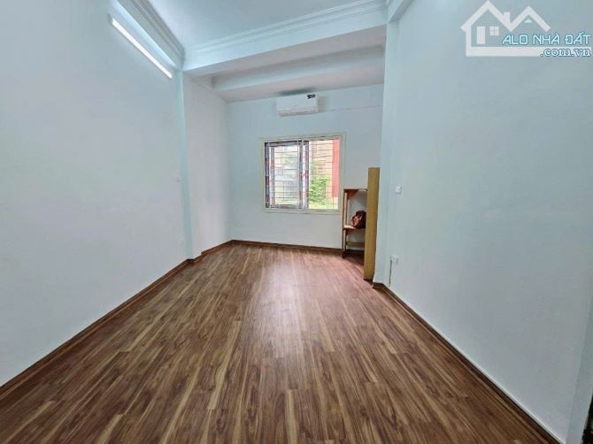 CHỈ 7 TỶ 300 TRIỆU - NÚI TRÚC - BA ĐÌNH - 6T - NGÕ THÔNG Ô TÔ TRÁNH - KINH DOANH SẦM UẤT - 6