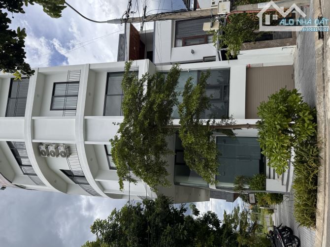 TOÀ VĂN PHÒNG TÍCH HỢP CĂN HỘ GÓC 2 MẶT TIỀN KHU VIP NAM VIỆT Á _VIEW TRỰC DIỆN PHÁO HOA - 6