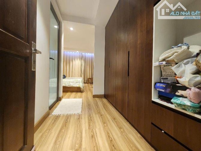 Nhà 4 tầng, Trần Trọng Cung. 100m2 - 5 phòng ngủ, Đường nhựa 6m. Nhỉnh 14 tỷ - 6
