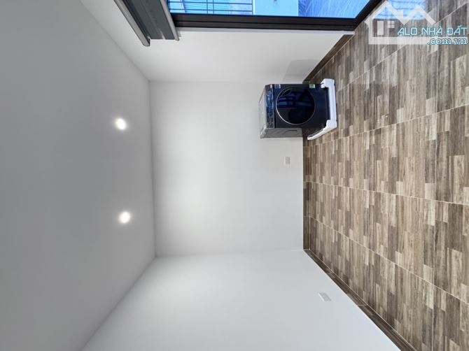 Bán nhà phố Đàm Quang Trung, 50m2- 6 tầng- mt4.3m- 11.5 tỷ, gần mặt phố, ngay cạnh AEON - 6