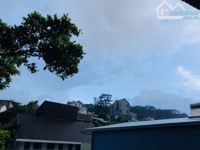 NHÀ 2 TẦNG 2 MẶT TIỀN VIEW DINH BẢO ĐẠI 134M2 NGANG 7M NỞ HẬU 16M CÁCH CHỢ 1.3KM -5,8 TỶ - 7