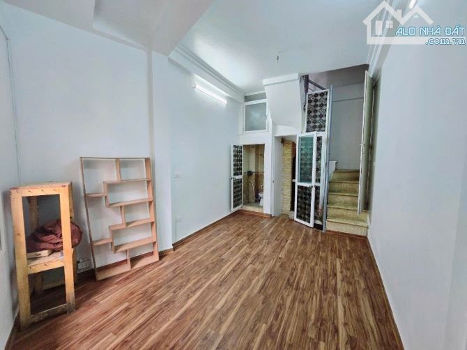 CHỈ 7 TỶ 300 TRIỆU - NÚI TRÚC - BA ĐÌNH - 6T - NGÕ THÔNG Ô TÔ TRÁNH - KINH DOANH SẦM UẤT - 7