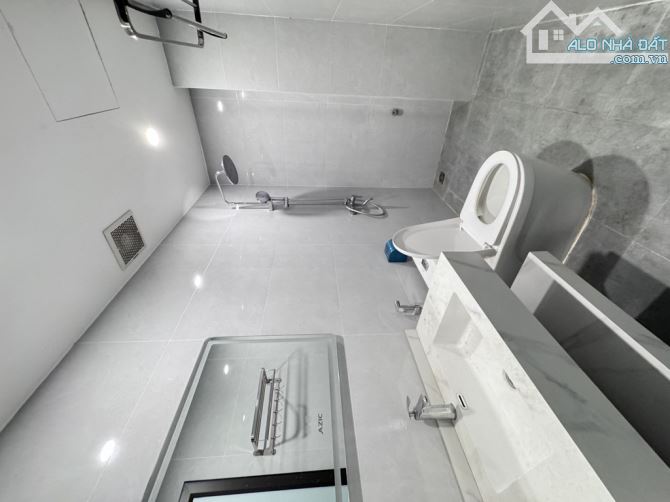 Bán nhà phố Đàm Quang Trung, 50m2- 6 tầng- mt4.3m- 11.5 tỷ, gần mặt phố, ngay cạnh AEON - 7
