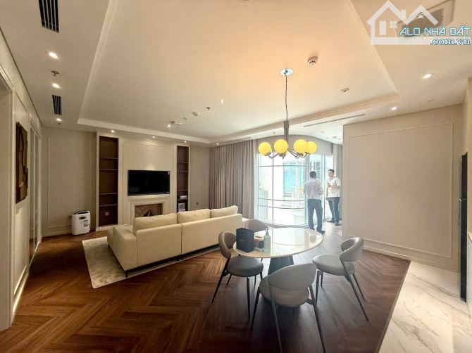 BÁN TOÀ NHÀ MẶT PHỐ HUẾ,VỊ TRÍ KIM CƯƠNG BẬC NHẤT Q.HOÀN KIẾM,DT300MX10T,GIÁ 6XX TỶ - 7