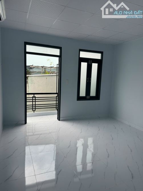 Bán nhà 2 tầng hẻm Trường Sa gần chợ Bình Tân , Nha Trang Giá 2ty4 - 7