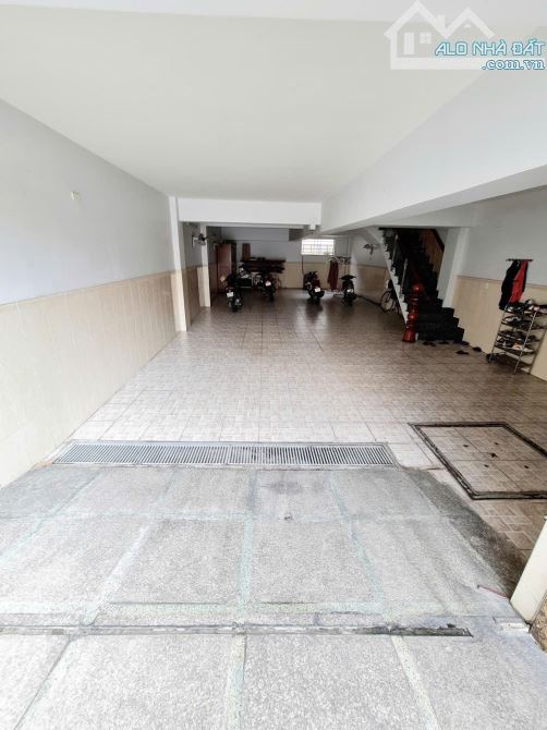 Bán Biệt thự 5 lầu mái Thái MTKD Spa Nguyễn Văn Khối 7m 266m2 có hầm, hồ bơi chỉ 22.5 tỷ - 7