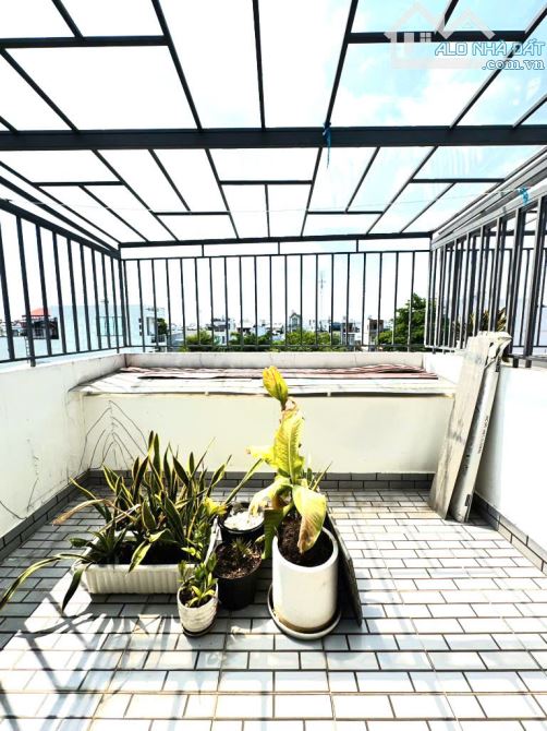 Nhà đẹp bán gấp ở gần đường Phan Huy Ích và Quang Trung, 46m2, 5 tầng, chỉ 5.5 đồng - 8