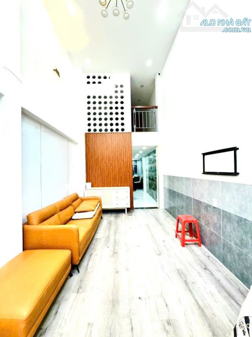 Nhà đẹp bán gấp ở gần đường Phan Huy Ích và Quang Trung, 46m2, 5 tầng, chỉ 5.5 đồng - 9