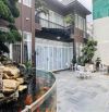 BÁN VILLA, NHÀ HÀNG, CAFFE 550M2, MT 15M PHỐ NGỌC THỤY 121 TỶ, DÒNG TIỀN 300 TRIỆU/THÁNG