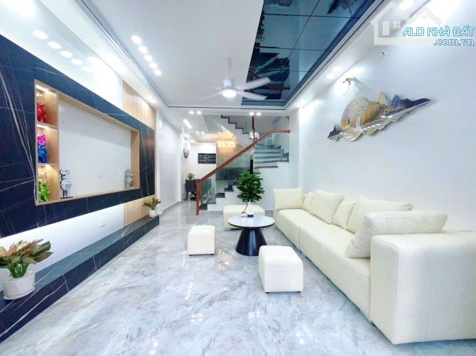 Nhà 4 tầng Khúc Hạo, Khúc Thừa Dụ 2 Thiên Lôi, Lê Chân 43m giá chỉ 3,68 tỷ