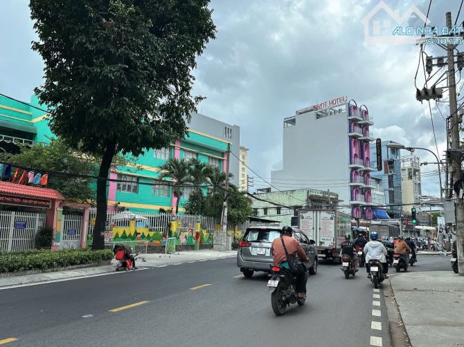 CHDV ngang 8m hẻm 276 Thống Nhất 240m2 6 tầng 31PN 160tr về túi NT mới gần Lotte 36.5 tỷ