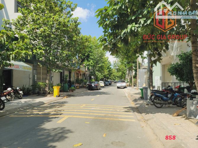 Bán nhà 1 trệt 1 lầu đường nhánh KDC D2D giá chỉ 6,5 tỷ