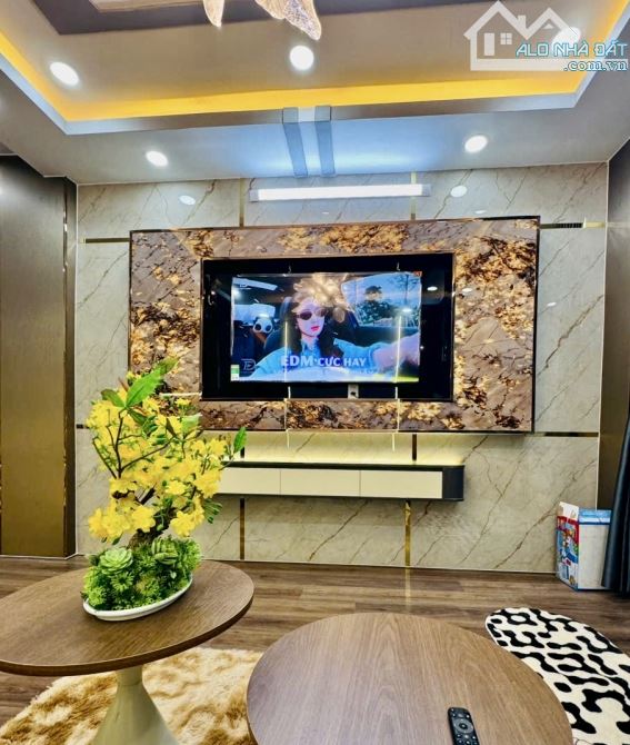 50M2  LÔ GÓC THOÁNG MÁT NGAY QUANG TRUNG MỚI CHI HƠN 5TỶ