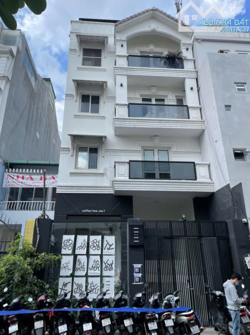VIP bán tòa nhà Tân Định Quận 1 687m2 hầm 4 tầng bán 49 tỷ