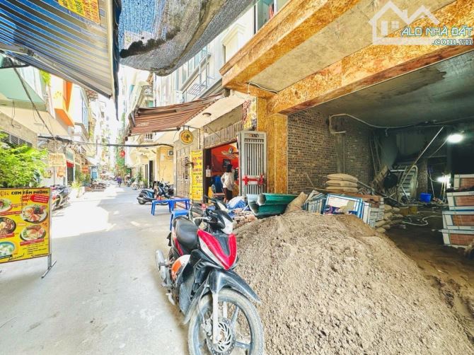 BÁN NHÀ 7T THANG MÁY PHÂN LÔ Ô TÔ TRÁNH KINH DOANH PHỐ TRẦN QUỐC HOÀN 45M2 MT 4M 23 TỶ
