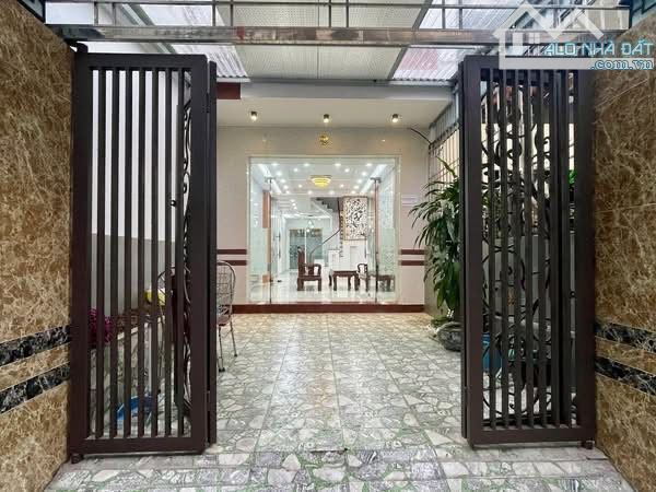 🚗 VŨ CHÍ THẮNG – NHÀ 4 TẦNG – 82M² – Ô TÔ ĐỖ CỬA – GIÁ CHỈ 5,9 TỶ