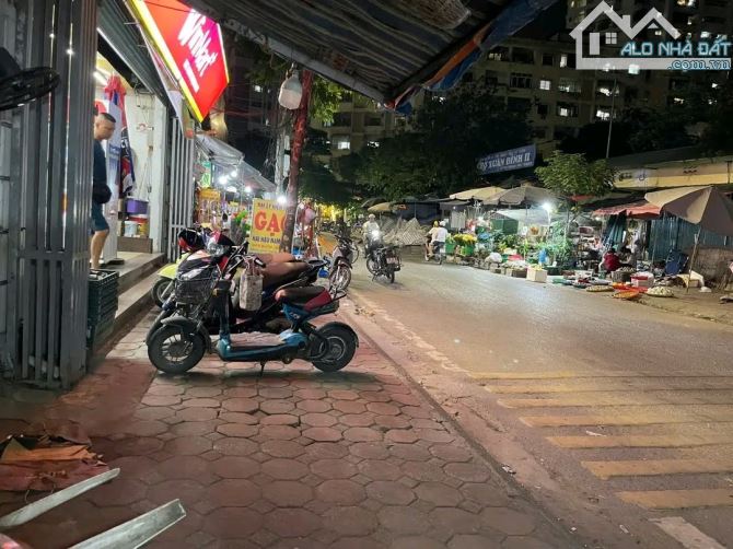 HÀNG HIẾM ĐỖ NHUẬN - PHÂN LÔ - VỈA HÈ - MẶT TIỀN RỘNG - KINH DOANH ĐỈNH