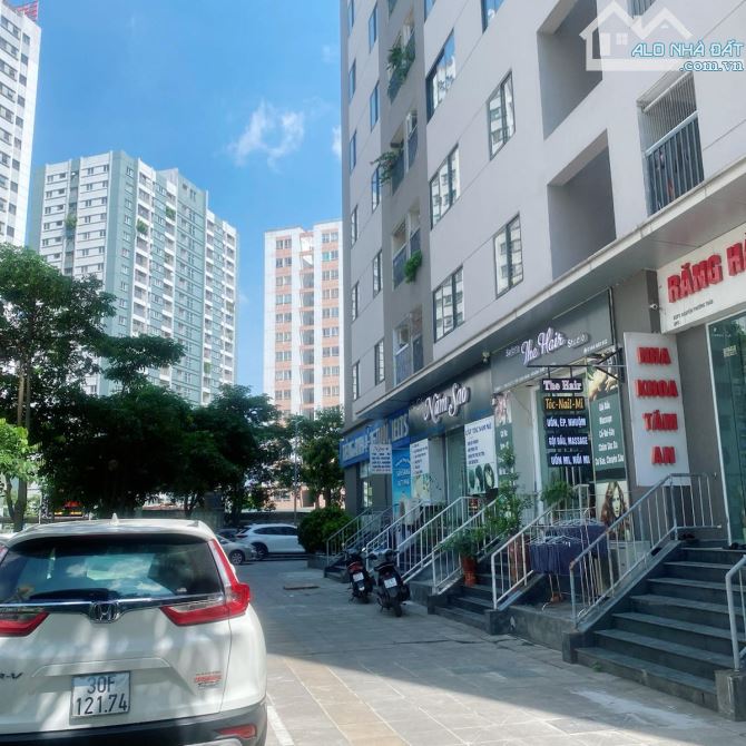 Siêu hiếm ! Shop house Khối đế chung cư Linh Đàm 100m2 lô góc giá 8,6 tỷ