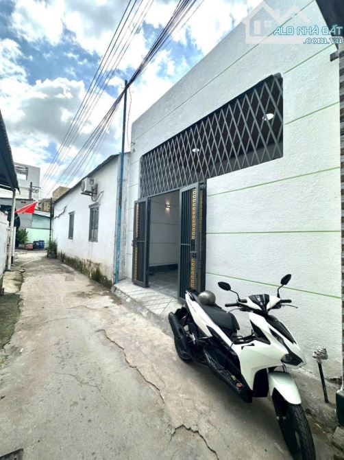 Chỉ 2,4 tỷ sở hữu nhà 93m2 đường ô tô, gần nhà hàng Phố Đôi, cách B-H-Nghĩa 50m(P.Bửu Hoà)