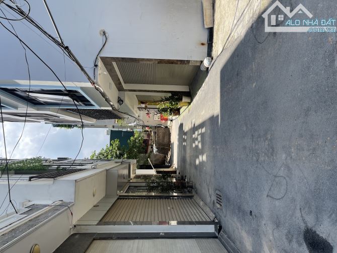 Nhà Đẹp Phú Thượng 4 tầng , 45m2 , ô tô vào nhà - 11,5 tỷ