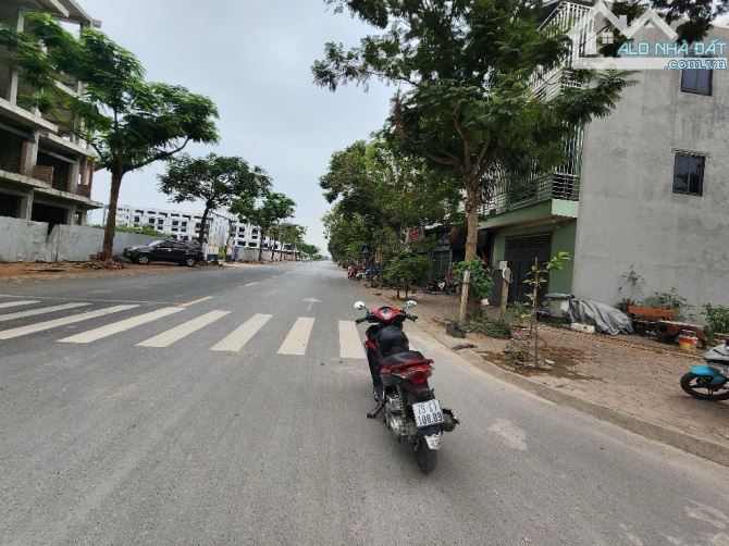 Nguyễn Mậu Tài- Lý Thánh Tông Trâu Quỳ Gia Lâm Hà Nội