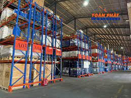 Cần tìm kho lưu trữ hàng hóa uy tín? Đến ngay Toàn Phát!