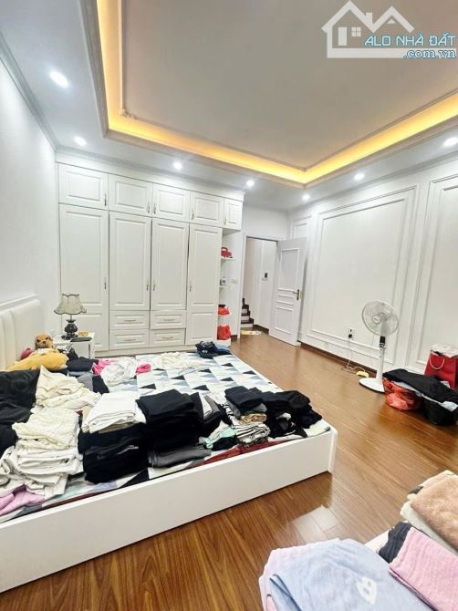 Nhà đẹp Thái Thịnh - Đống Đa 33m2, 5 tầng, full nội thất, giá 8 tỷ