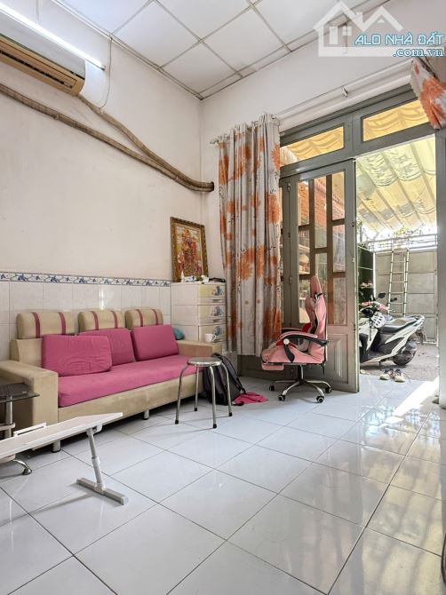 🔥BÁN GẤP GIẢM 600TR NHÀ - SÁT MẶT TIỀN LÊ VĂN KHƯƠNG, Q.12, 93M2-GIÁ CÒN 4.9 TỶ
