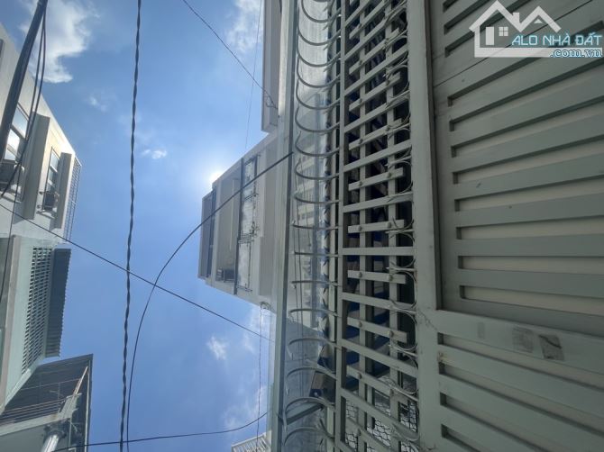 SÁT HẺM XE HƠI 8M LÊ VĂN SỸ, QUẬN 3, NHÀ 5 TẦNG 64M2 (4x16m), 8PN, CHỈ 10 TỶ HƠN