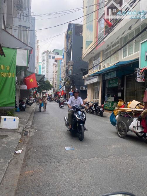 PHÂN KHÚC MẶT TIỀN KHAN HIẾM 10 tỷ hơn - NGANG 5m x 10,5m - Hiện Trạng 56m2🚩 2 Tầng