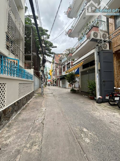 Bán nhà hẻm 6m đường Tô Hiến Thành Q.10 , DT: 9 x 27m , CN 280m2 , giá 33 tỷ