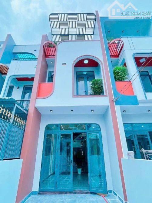 CHỦ GỬI BÁN NHÀ 1T2L TÂN HẠNH BIÊN HOÀ. DT:100M2. GIÁ: 3TỶ7 TL   Đường trước nhà 6m, thông